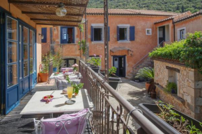 Гостиница Museum Hotel George Molfetas  Фараклата